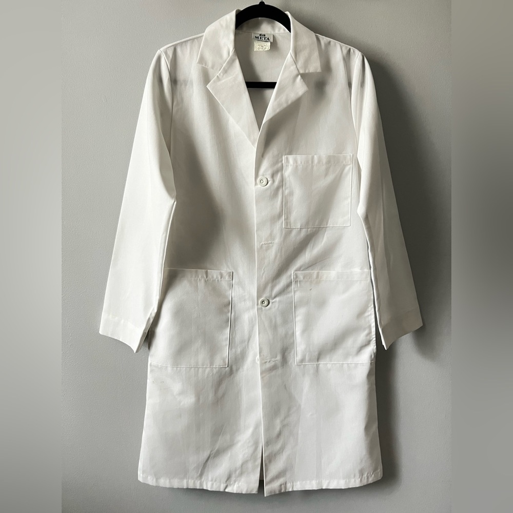 META 5-Pocket White Labcoat, Sz XS